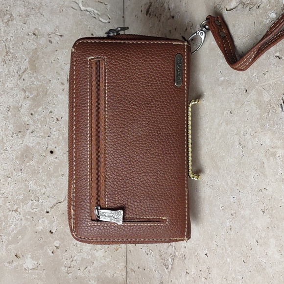 Trinity Ranch by Montana West Tooled Faux Leather Wristlet/Wallet - Picture 4 of 14